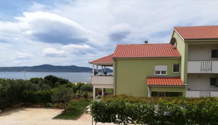 Apartments Matilda Sukošan エクステリア 写真