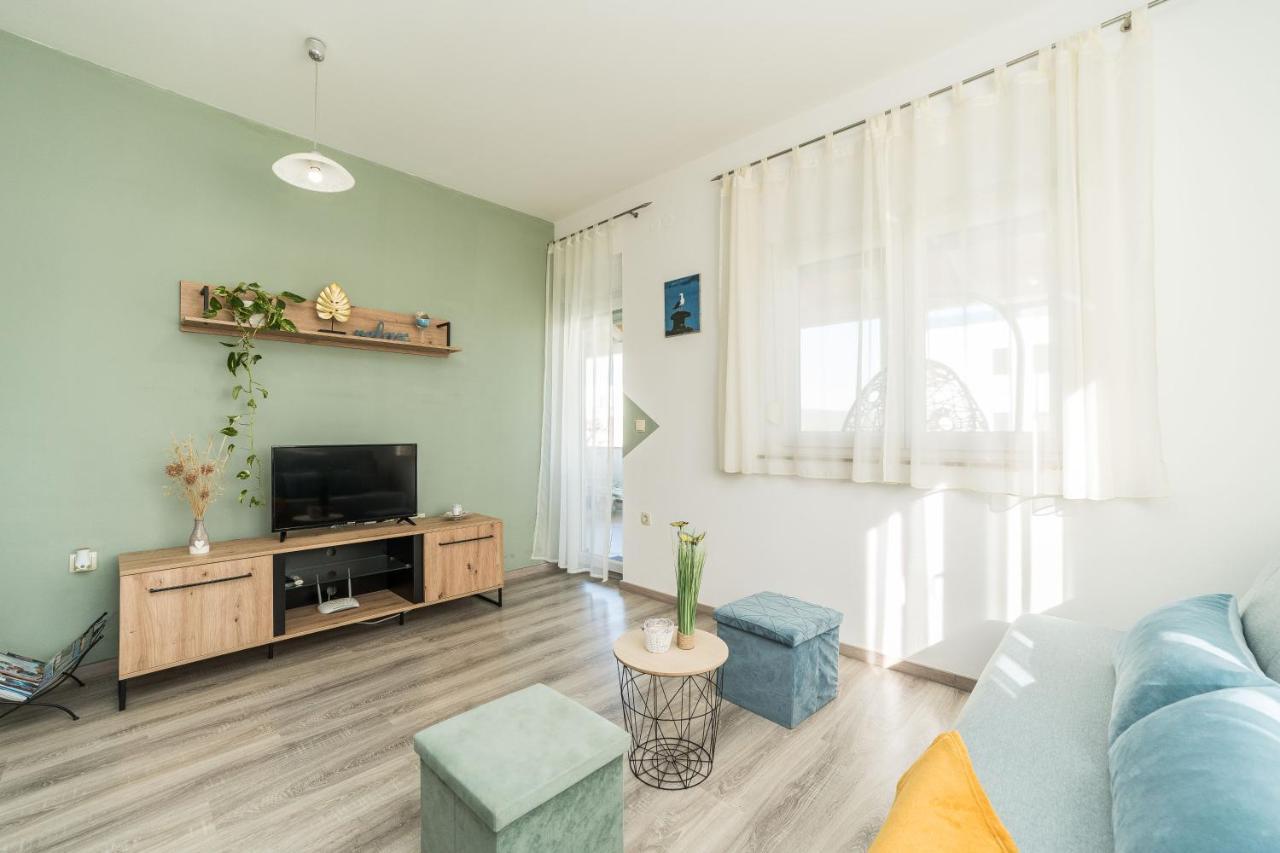 Apartments Matilda Sukošan エクステリア 写真