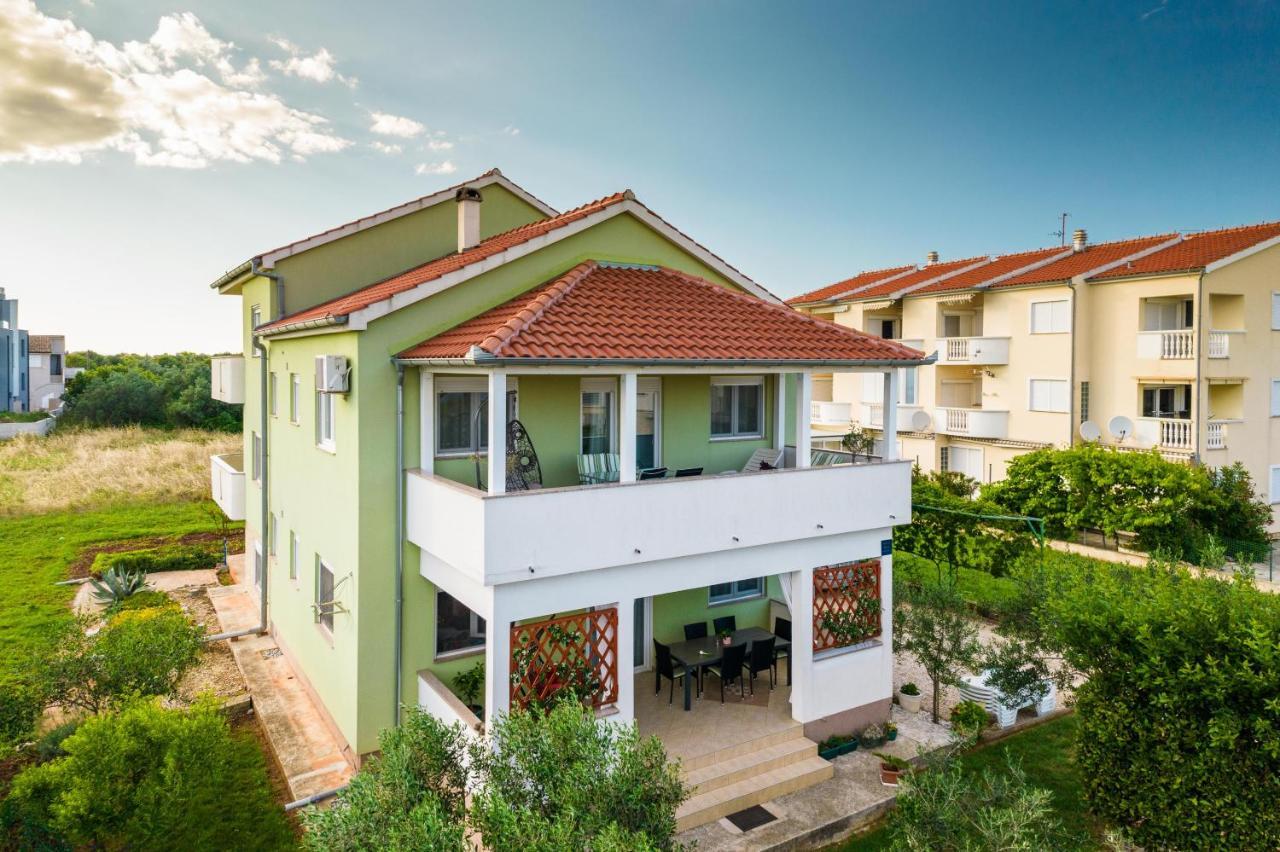 Apartments Matilda Sukošan エクステリア 写真